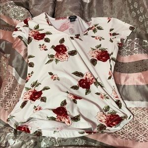 $10 | Rue21 tee shirt